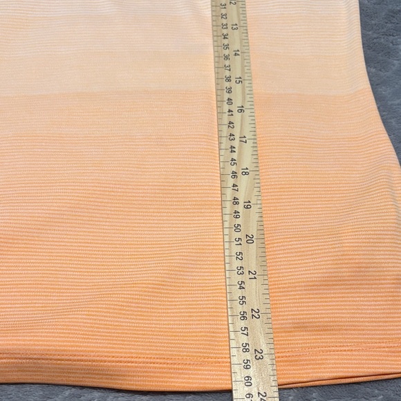 Puma Women's  Sleeveless Gradient Orange Golf Polo Sz: M; EUC - Picture 9 of 11